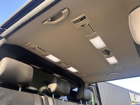 Volkswagen Caravelle 2.0 TDI 199PK L2H1 DC Highline Transporter BOM VOL | PANO | ELECTRISCHE SCHUIFDEUREN LINKS EN RECHTS | STANDKACHEL MET APP | LED