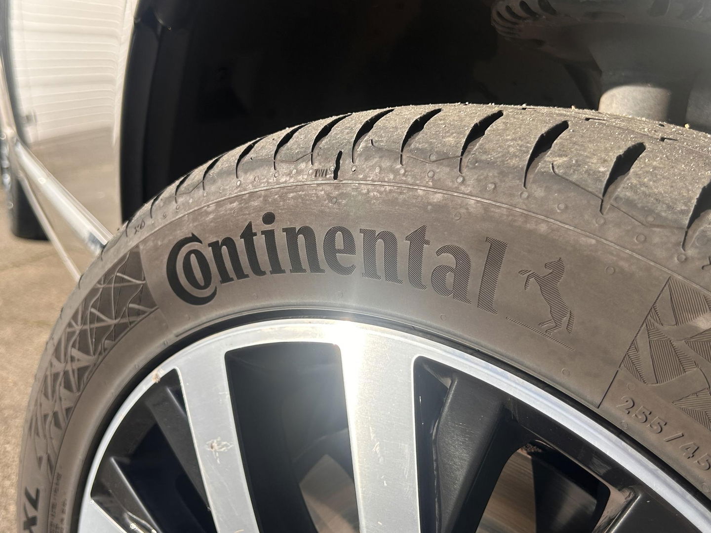 Volkswagen Caravelle 2.0 TDI 199PK L2H1 DC Highline Transporter BOM VOL | PANO | ELECTRISCHE SCHUIFDEUREN LINKS EN RECHTS | STANDKACHEL MET APP | LED