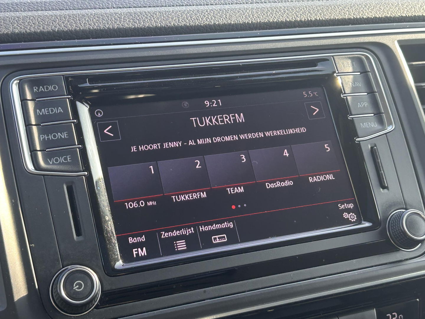 Volkswagen Caravelle 2.0 TDI 199PK L2H1 DC Highline Transporter BOM VOL | PANO | ELECTRISCHE SCHUIFDEUREN LINKS EN RECHTS | STANDKACHEL MET APP | LED