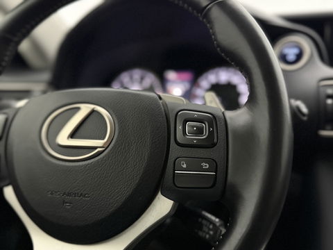 Lexus IS 300 300h Hybrid Sport Edition | Camera | Cruise | LED | Navi | Parkeersens. | NAP