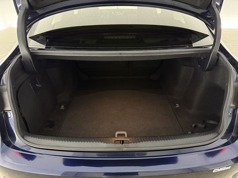 Lexus IS 300 300h Hybrid Sport Edition | Camera | Cruise | LED | Navi | Parkeersens. | NAP