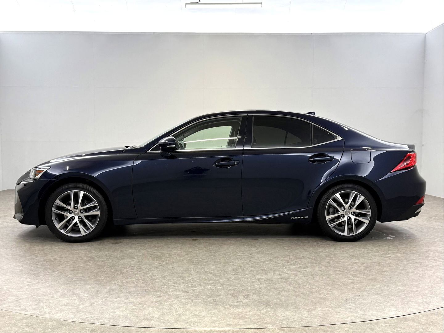 Lexus IS 300 300h Hybrid Sport Edition | Camera | Cruise | LED | Navi | Parkeersens. | NAP