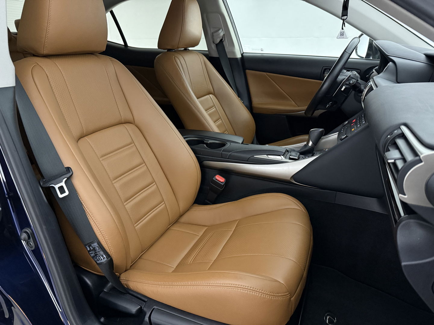 Lexus IS 300 300h Hybrid Sport Edition | Camera | Cruise | LED | Navi | Parkeersens. | NAP