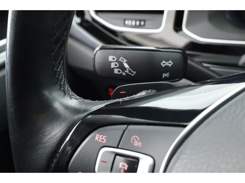 Volkswagen Polo 1.0 TSI Highline DSG | Camera | Adapt. Cruise | All Season | Navi | LED | PDC | Stoelverw.