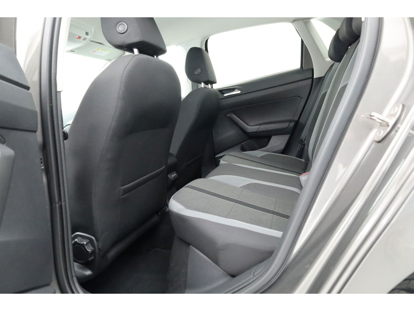 Volkswagen Polo 1.0 TSI Highline DSG | Camera | Adapt. Cruise | All Season | Navi | LED | PDC | Stoelverw.