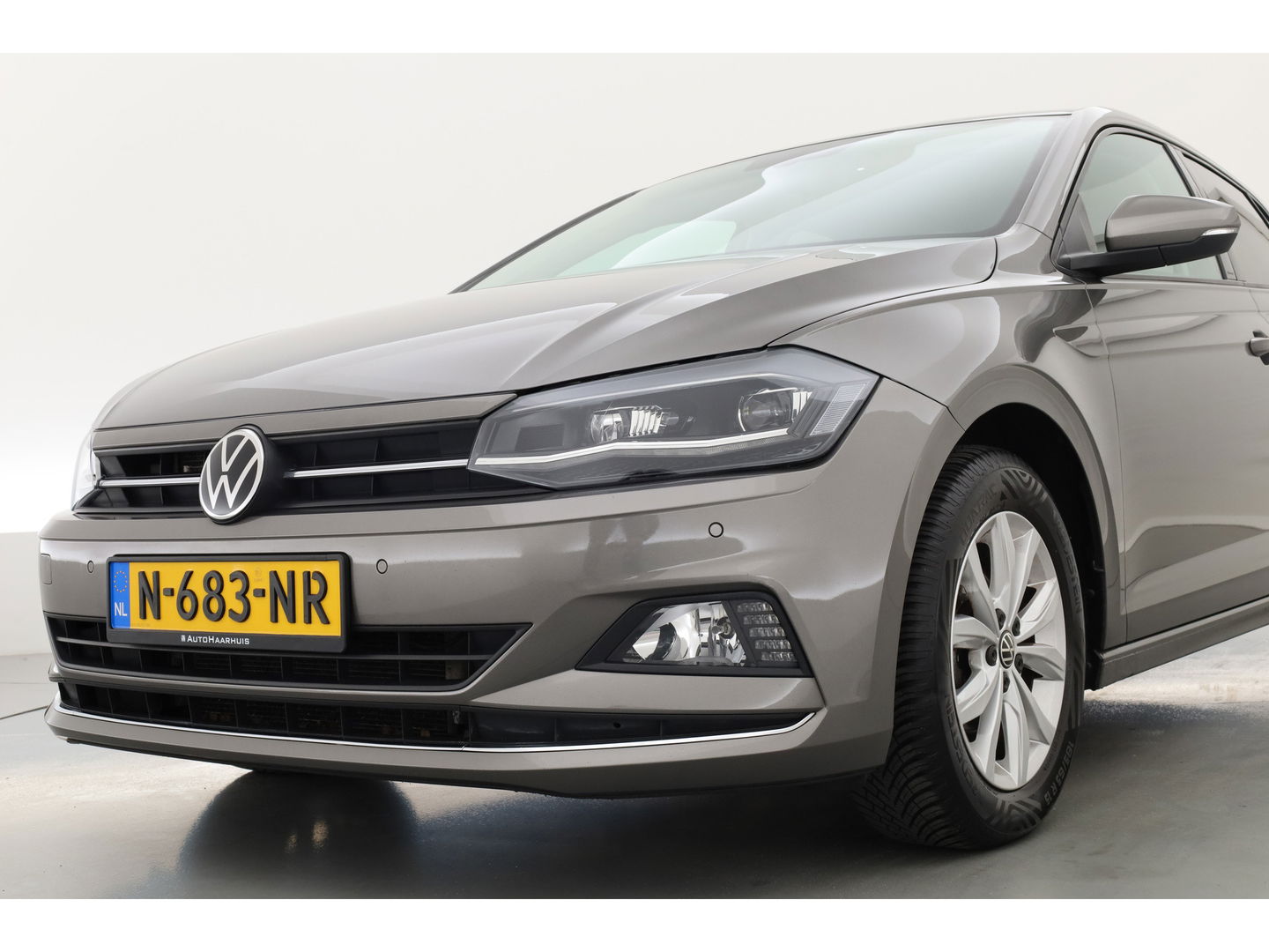 Volkswagen Polo 1.0 TSI Highline DSG | Camera | Adapt. Cruise | All Season | Navi | LED | PDC | Stoelverw.