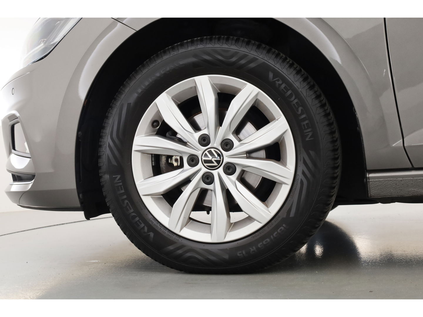 Volkswagen Polo 1.0 TSI Highline DSG | Camera | Adapt. Cruise | All Season | Navi | LED | PDC | Stoelverw.