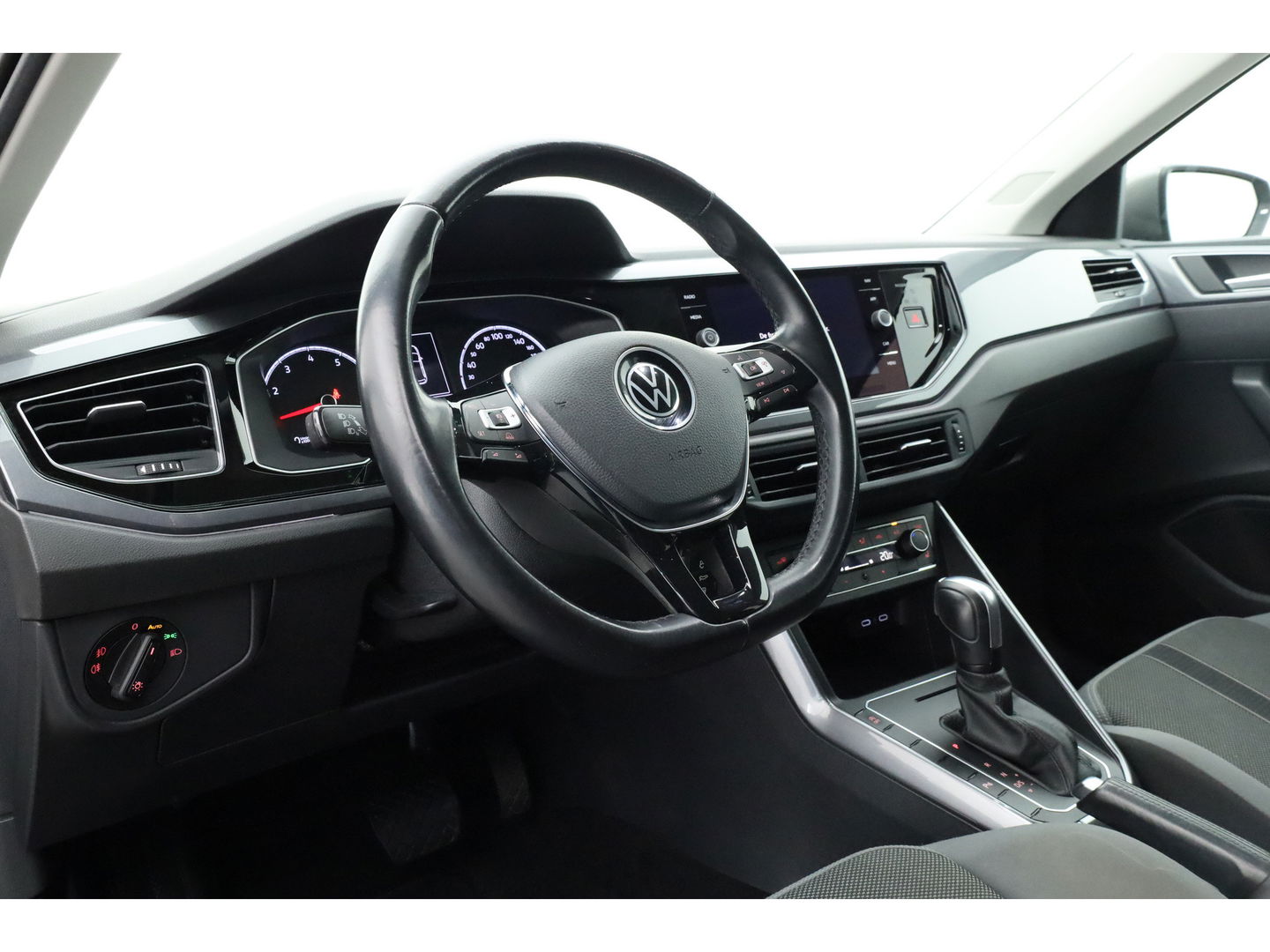 Volkswagen Polo 1.0 TSI Highline DSG | Camera | Adapt. Cruise | All Season | Navi | LED | PDC | Stoelverw.