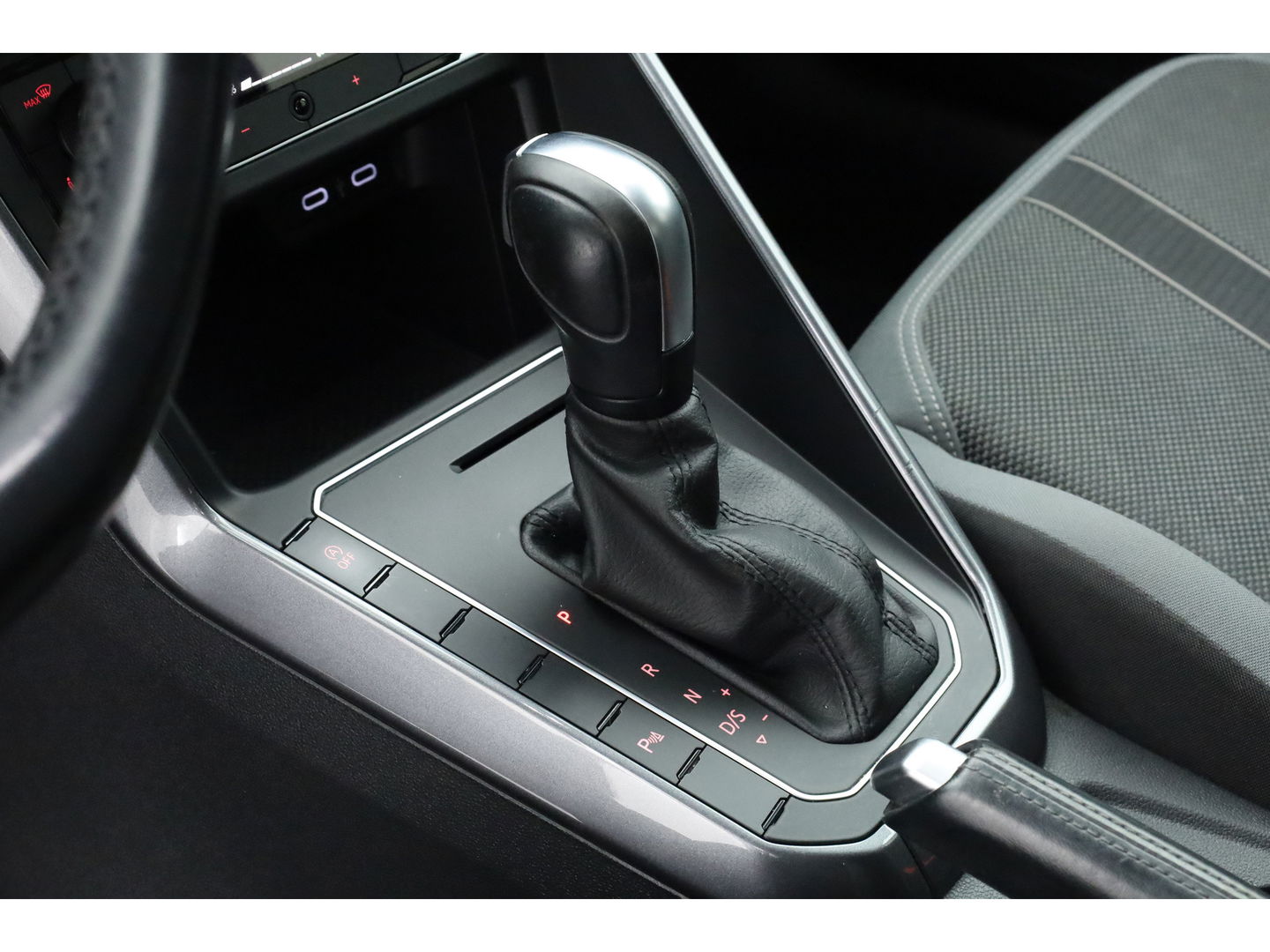 Volkswagen Polo 1.0 TSI Highline DSG | Camera | Adapt. Cruise | All Season | Navi | LED | PDC | Stoelverw.