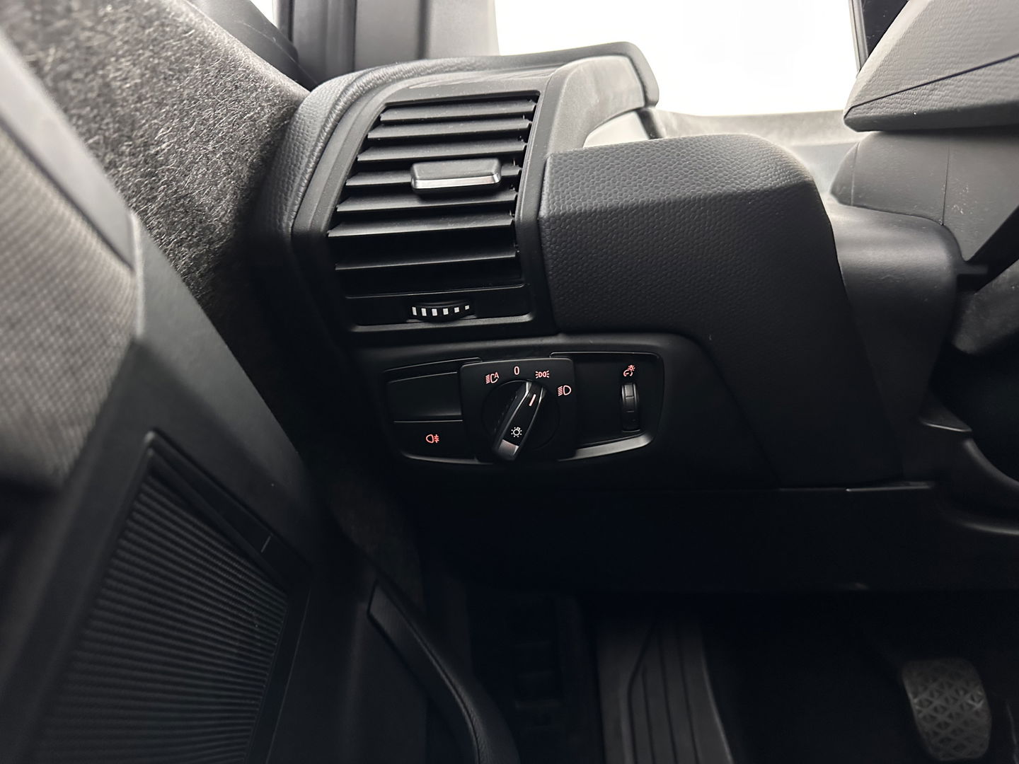 BMW i3 Basis 120Ah Sport 42 kWh [ 3-Fase-11kW ] {SOH-100%} (INCL-BTW) *HEATPUMP | FULL-LED | NAVI-FULLMAP | KEYLESS | COMFORTSEATS | ECC | CCS-FASTLOADER | PDC | DIGI-COCKPIT | CRUISE | 20''ALU*