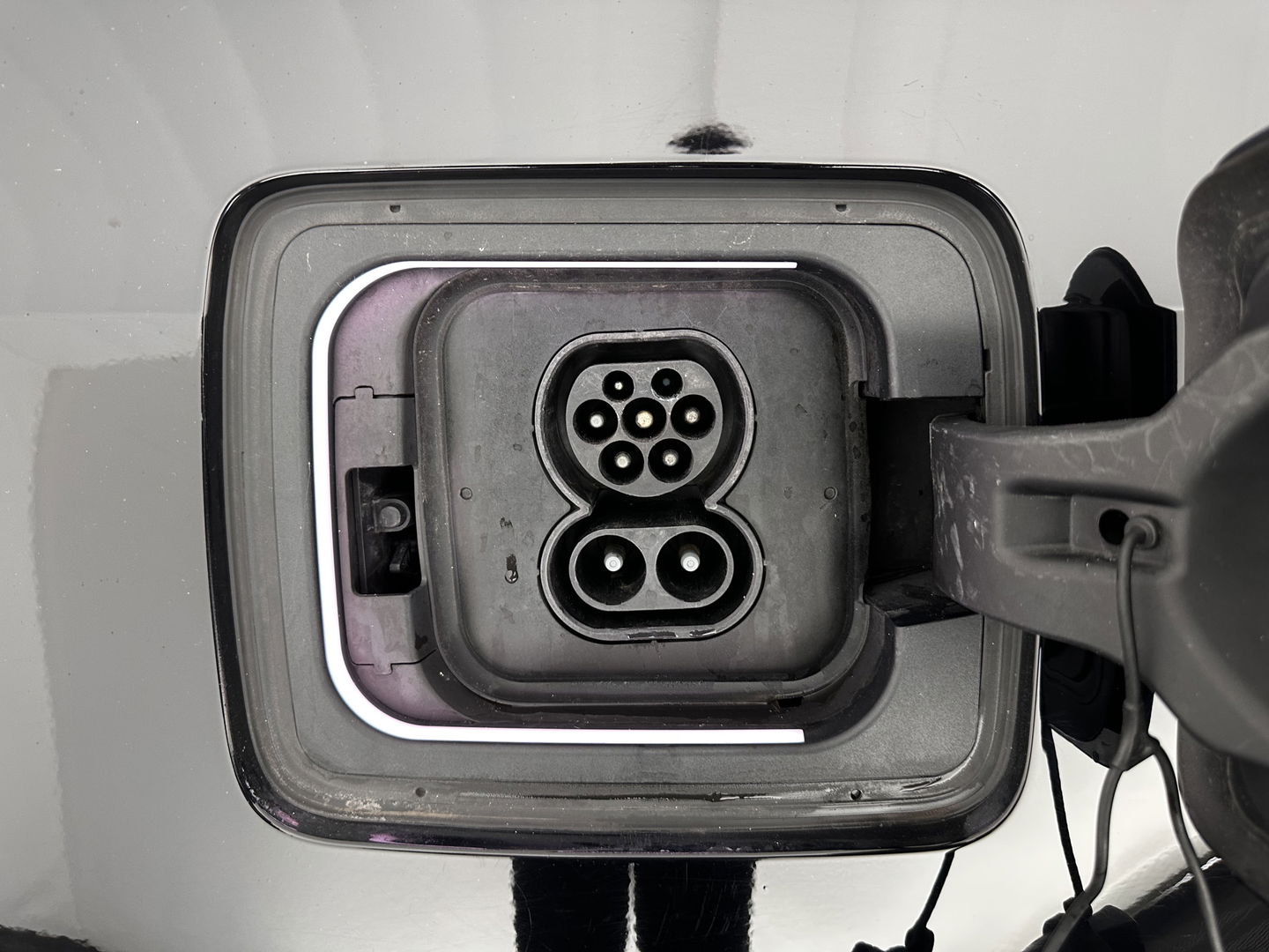 BMW i3 Basis 120Ah Sport 42 kWh [ 3-Fase-11kW ] {SOH-100%} (INCL-BTW) *HEATPUMP | FULL-LED | NAVI-FULLMAP | KEYLESS | COMFORTSEATS | ECC | CCS-FASTLOADER | PDC | DIGI-COCKPIT | CRUISE | 20''ALU*