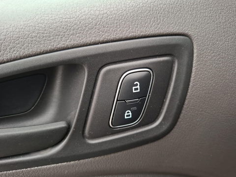 Ford Transit Connect 1.5 EcoBlue L1 Trend AIRCO / CARPLAY / NAVI / CAMERA / EURO 6