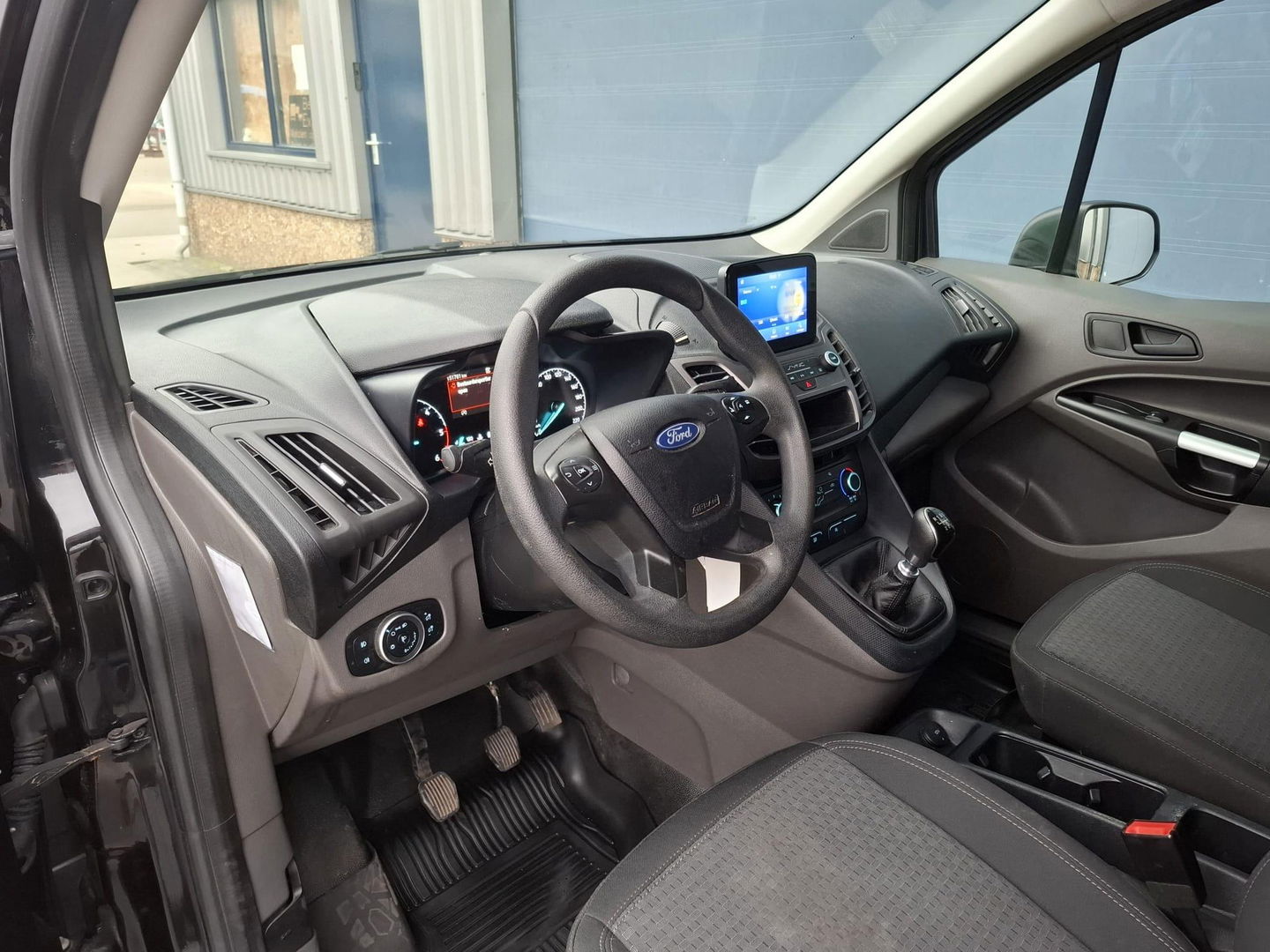 Ford Transit Connect 1.5 EcoBlue L1 Trend AIRCO / CARPLAY / NAVI / CAMERA / EURO 6
