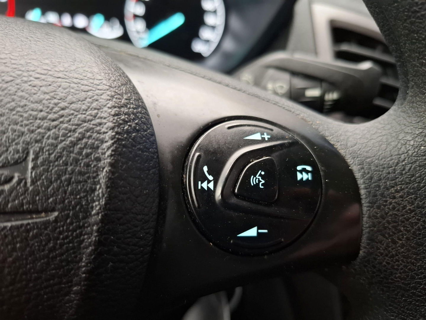 Ford Transit Connect 1.5 EcoBlue L1 Trend AIRCO / CARPLAY / NAVI / CAMERA / EURO 6