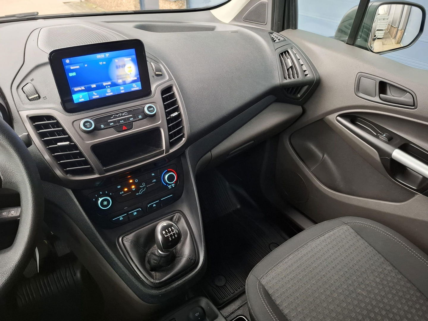 Ford Transit Connect 1.5 EcoBlue L1 Trend AIRCO / CARPLAY / NAVI / CAMERA / EURO 6