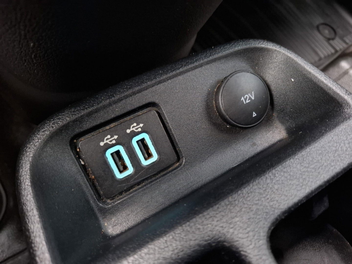 Ford Transit Connect 1.5 EcoBlue L1 Trend AIRCO / CARPLAY / NAVI / CAMERA / EURO 6