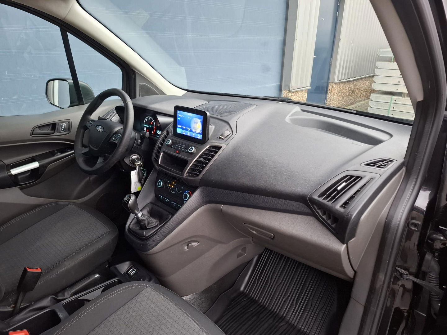 Ford Transit Connect 1.5 EcoBlue L1 Trend AIRCO / CARPLAY / NAVI / CAMERA / EURO 6