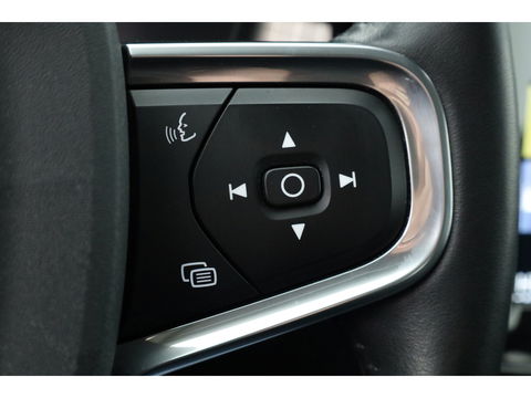 Volvo XC40 1.5 T3 Business | Navi | Elek. Trekhaak | All Seasons | Cruise Ctrl | Elek. Achterklep | CarPlay