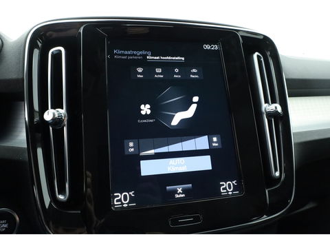 Volvo XC40 1.5 T3 Business | Navi | Elek. Trekhaak | All Seasons | Cruise Ctrl | Elek. Achterklep | CarPlay