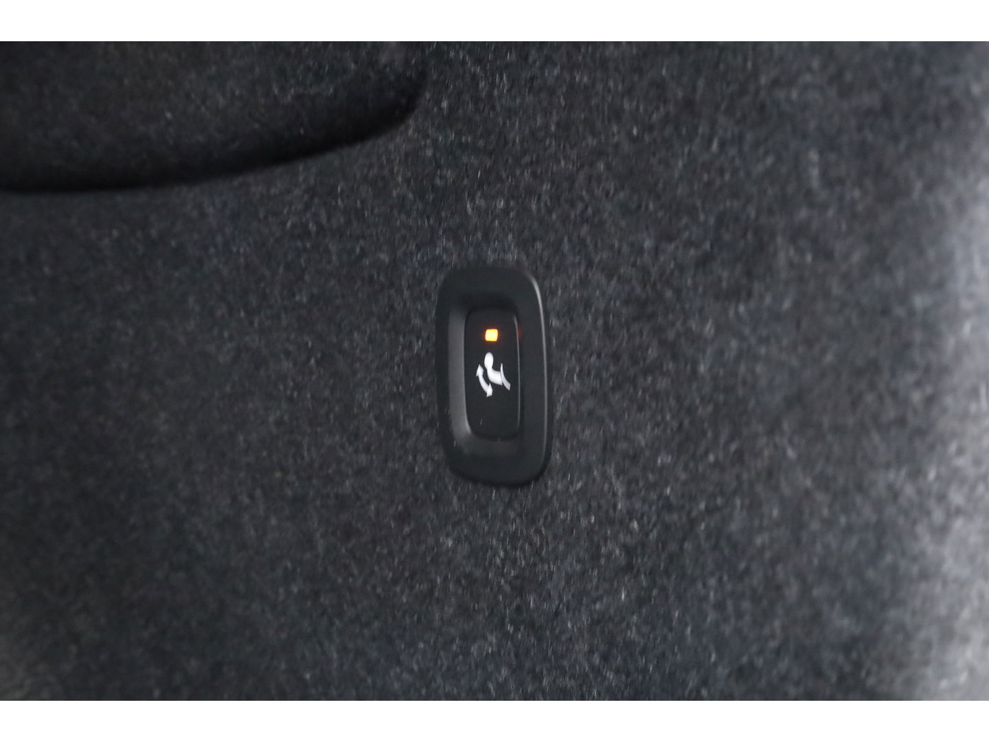 Volvo XC40 1.5 T3 Business | Navi | Elek. Trekhaak | All Seasons | Cruise Ctrl | Elek. Achterklep | CarPlay