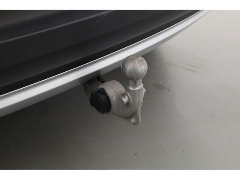 Volvo XC40 1.5 T3 Business | Navi | Elek. Trekhaak | All Seasons | Cruise Ctrl | Elek. Achterklep | CarPlay