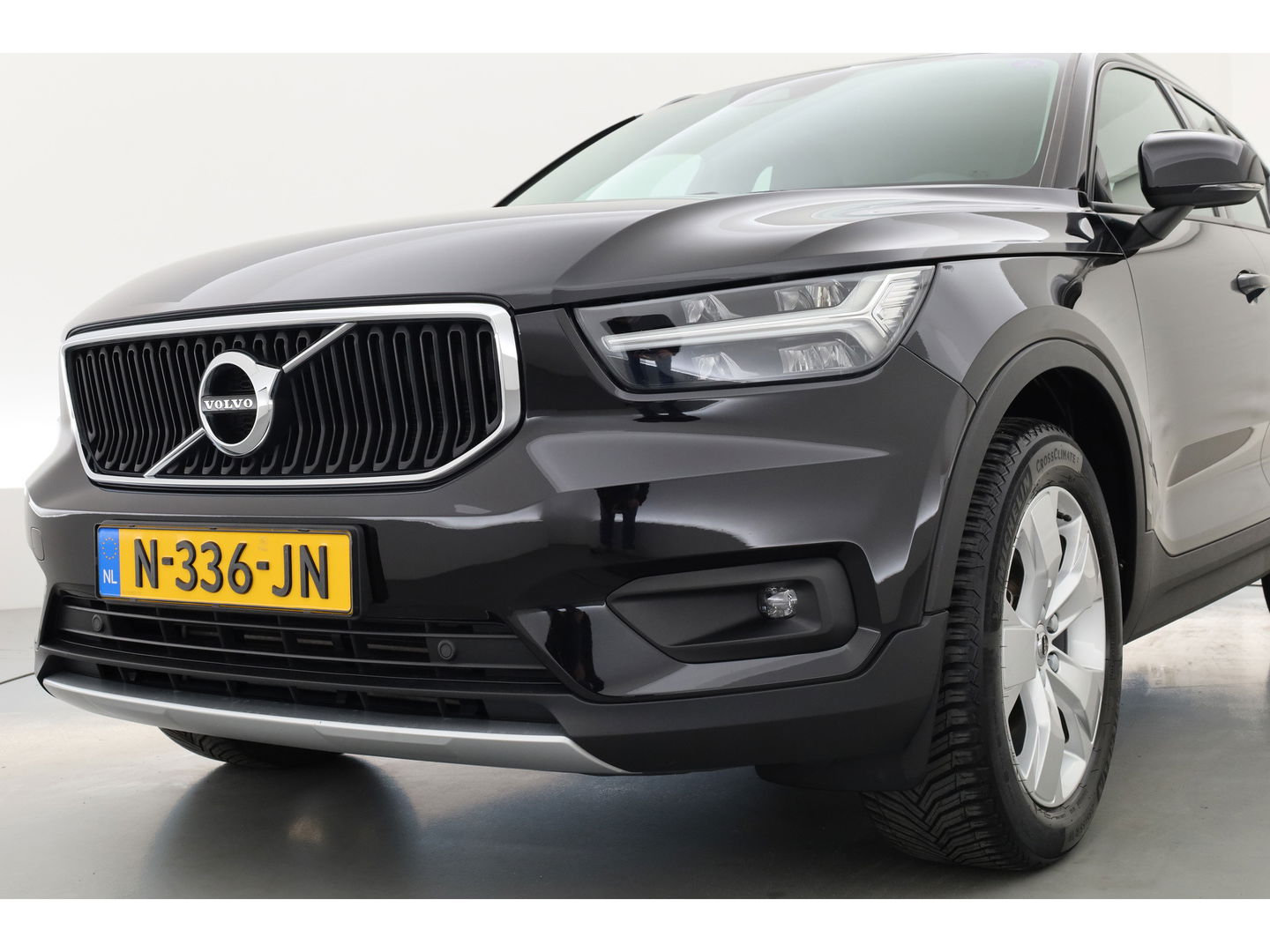 Volvo XC40 1.5 T3 Business | Navi | Elek. Trekhaak | All Seasons | Cruise Ctrl | Elek. Achterklep | CarPlay