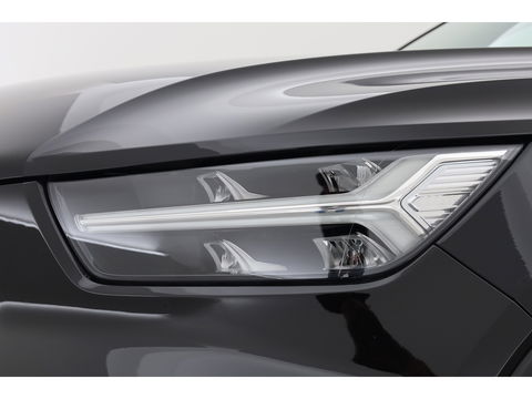 Volvo XC40 1.5 T3 Business | Navi | Elek. Trekhaak | All Seasons | Cruise Ctrl | Elek. Achterklep | CarPlay