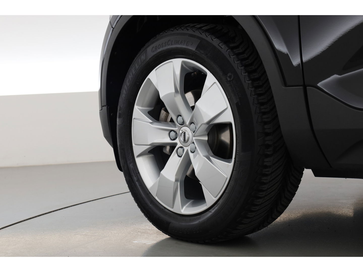 Volvo XC40 1.5 T3 Business | Navi | Elek. Trekhaak | All Seasons | Cruise Ctrl | Elek. Achterklep | CarPlay