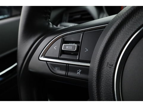 Suzuki Swift 1.2 Stijl Smart Hybrid | Apple CarPlay & Android auto | Camera | Stoelverw. | DAB | 16''