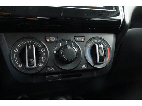 Suzuki Swift 1.2 Stijl Smart Hybrid | Apple CarPlay & Android auto | Camera | Stoelverw. | DAB | 16''
