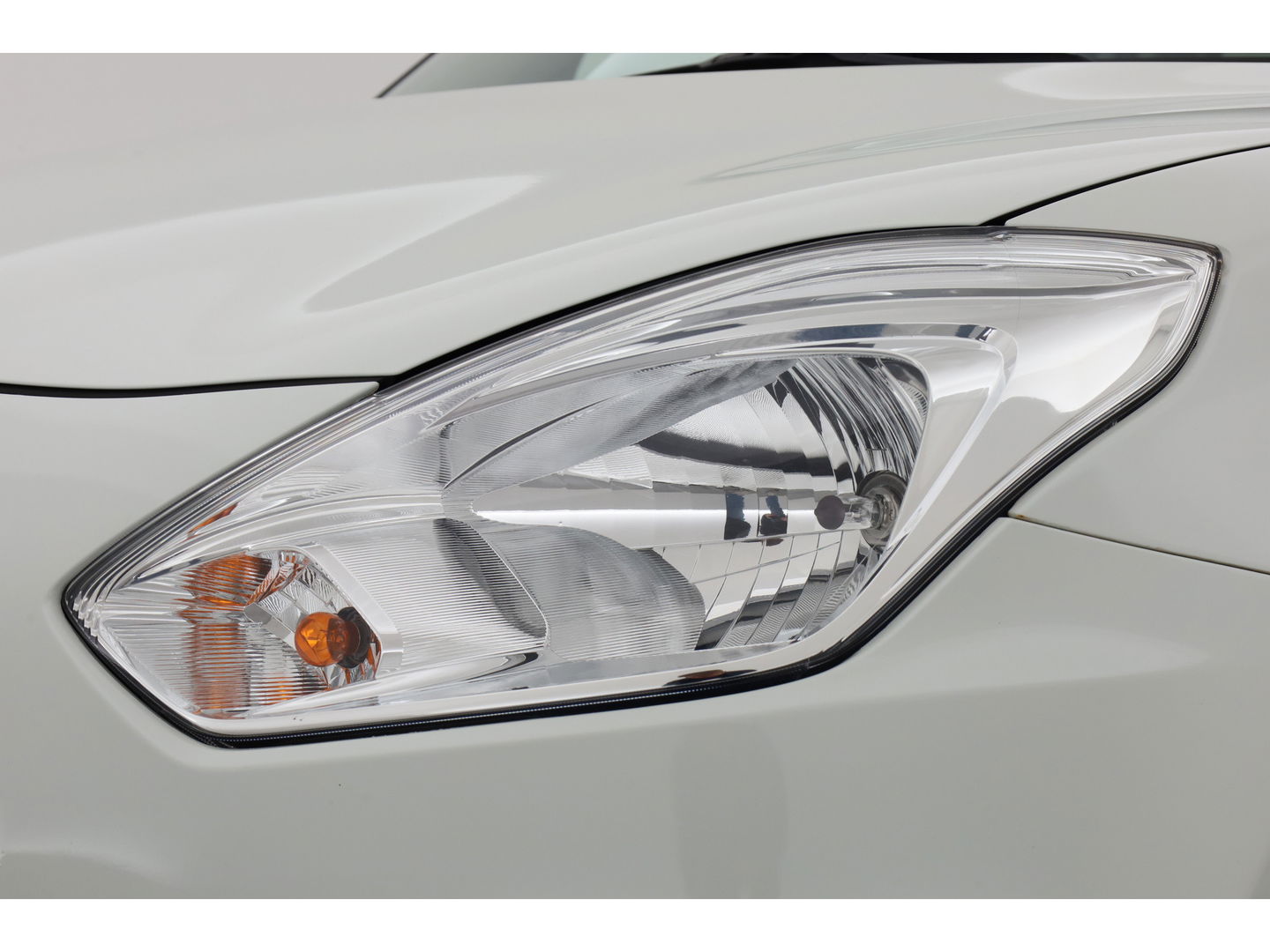 Suzuki Swift 1.2 Stijl Smart Hybrid | Apple CarPlay & Android auto | Camera | Stoelverw. | DAB | 16''