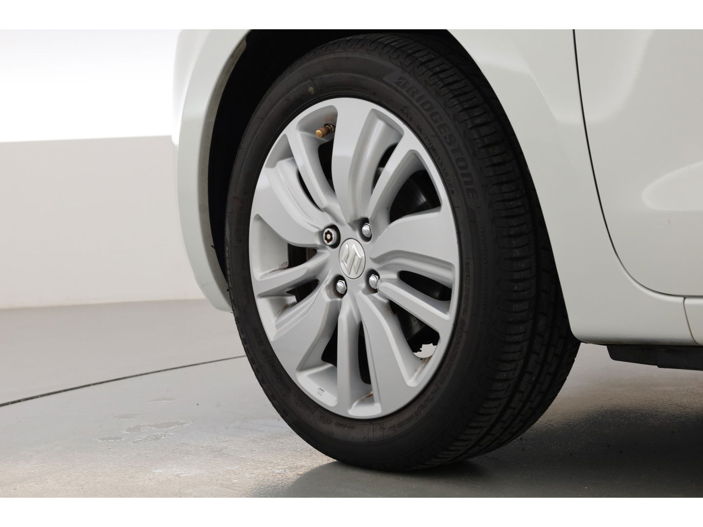 Suzuki Swift 1.2 Stijl Smart Hybrid | Apple CarPlay & Android auto | Camera | Stoelverw. | DAB | 16''