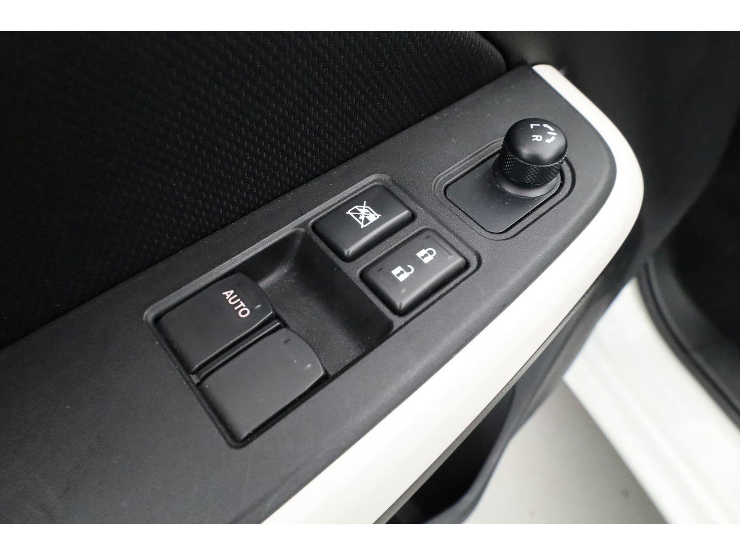 Suzuki Swift 1.2 Stijl Smart Hybrid | Apple CarPlay & Android auto | Camera | Stoelverw. | DAB | 16''