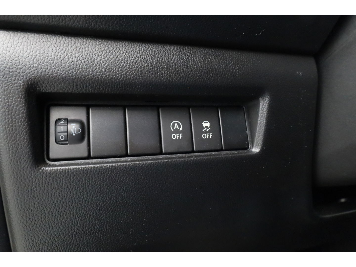 Suzuki Swift 1.2 Stijl Smart Hybrid | Apple CarPlay & Android auto | Camera | Stoelverw. | DAB | 16''