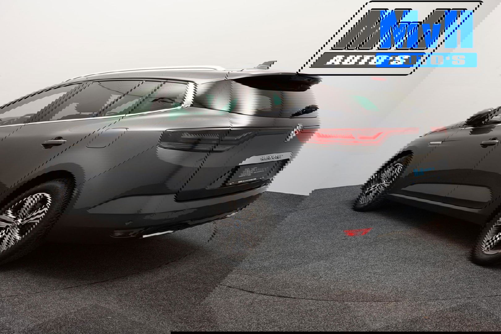 Renault Megane E-Tech Estate 1.6 Plug-In Hybrid 160 Intens