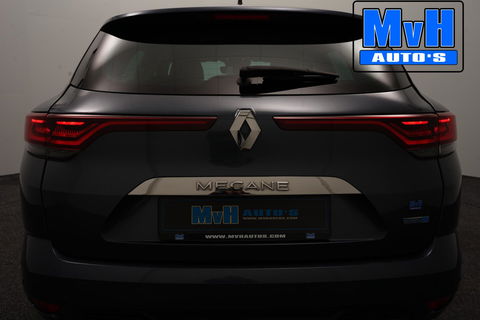 Renault Megane E-Tech Estate 1.6 Plug-In Hybrid 160 Intens