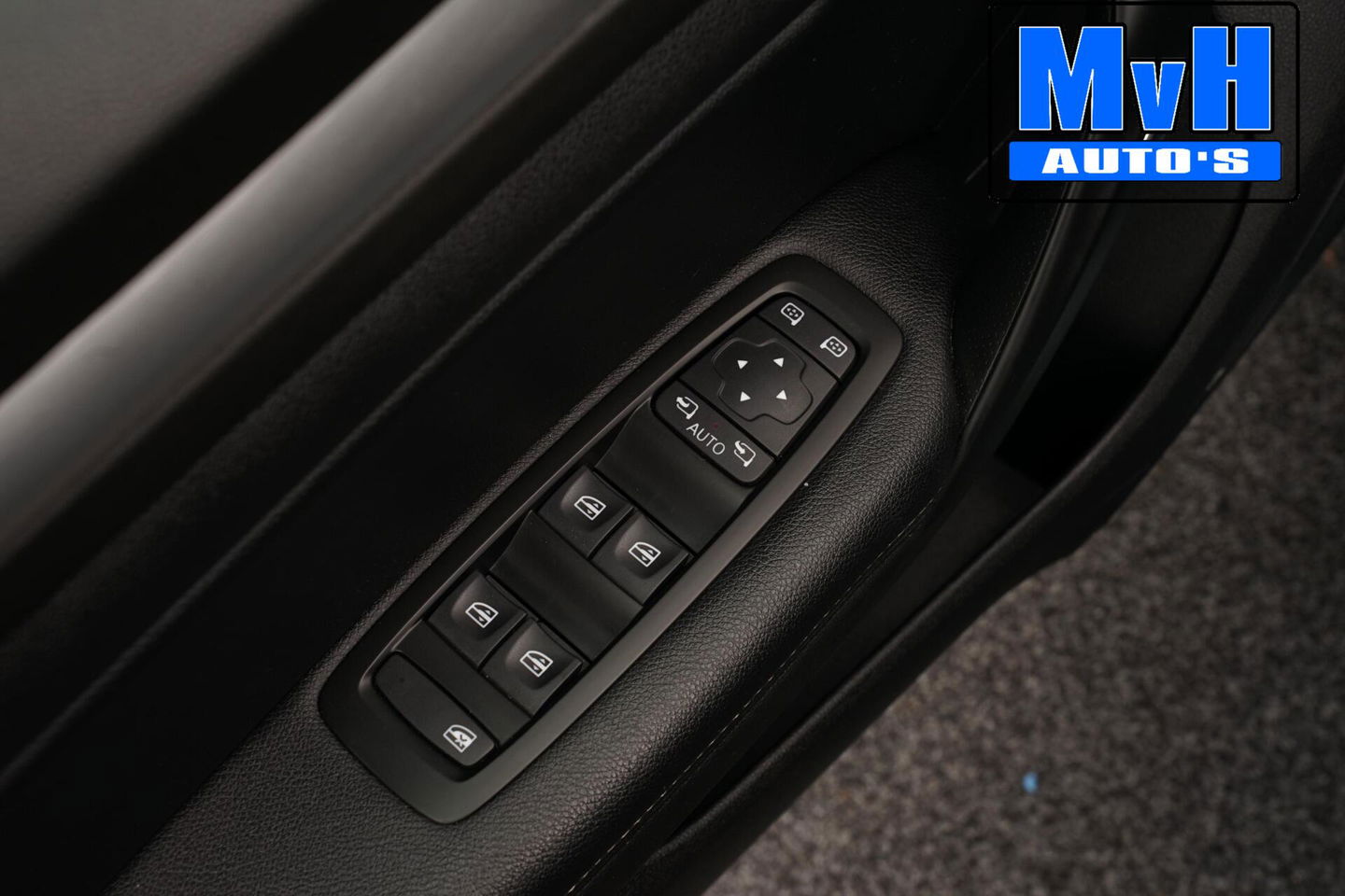 Renault Megane E-Tech Estate 1.6 Plug-In Hybrid 160 Intens