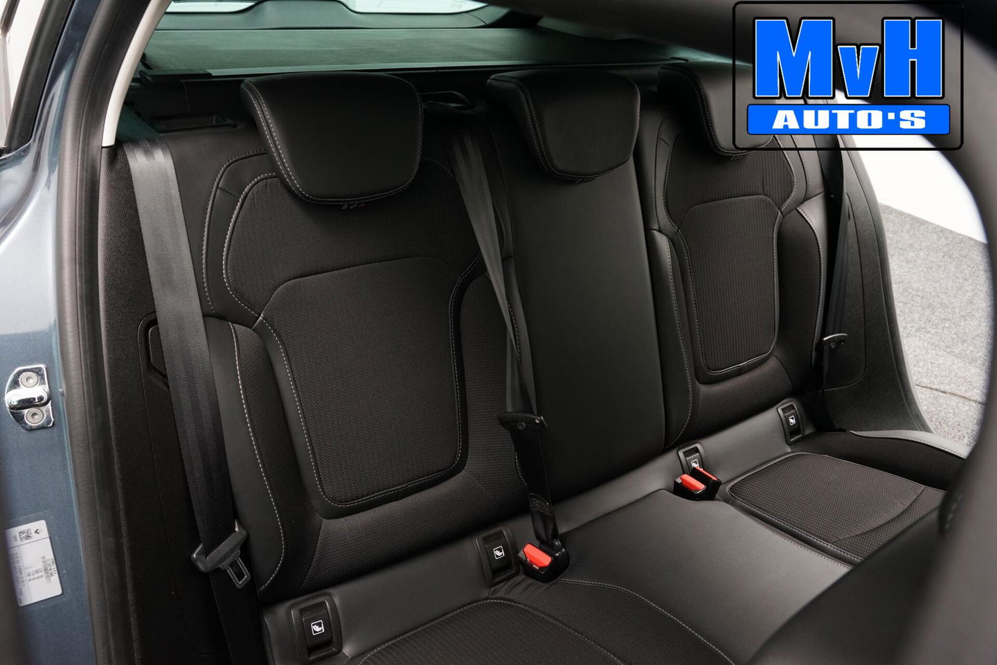 Renault Megane E-Tech Estate 1.6 Plug-In Hybrid 160 Intens