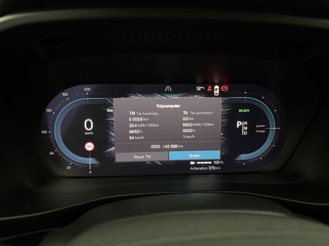 Volvo XC40 Recharge Pure Electric 69 kWh | SOH 94% | Snelladen | H/K | Pano | Memory | 360° | Virtual | Stoel/Stuur verw. | Trekh. | Adap. Cruise | Carplay | NAP