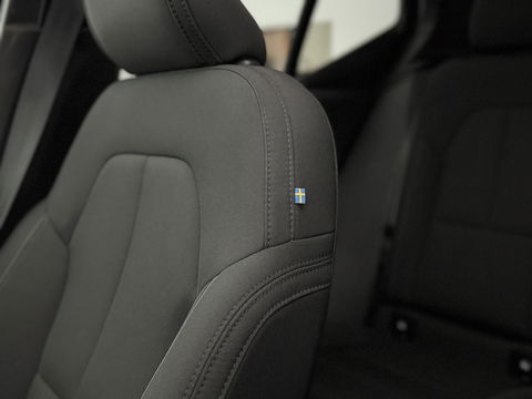 Volvo XC40 Recharge Pure Electric 69 kWh | SOH 94% | Snelladen | H/K | Pano | Memory | 360° | Virtual | Stoel/Stuur verw. | Trekh. | Adap. Cruise | Carplay | NAP