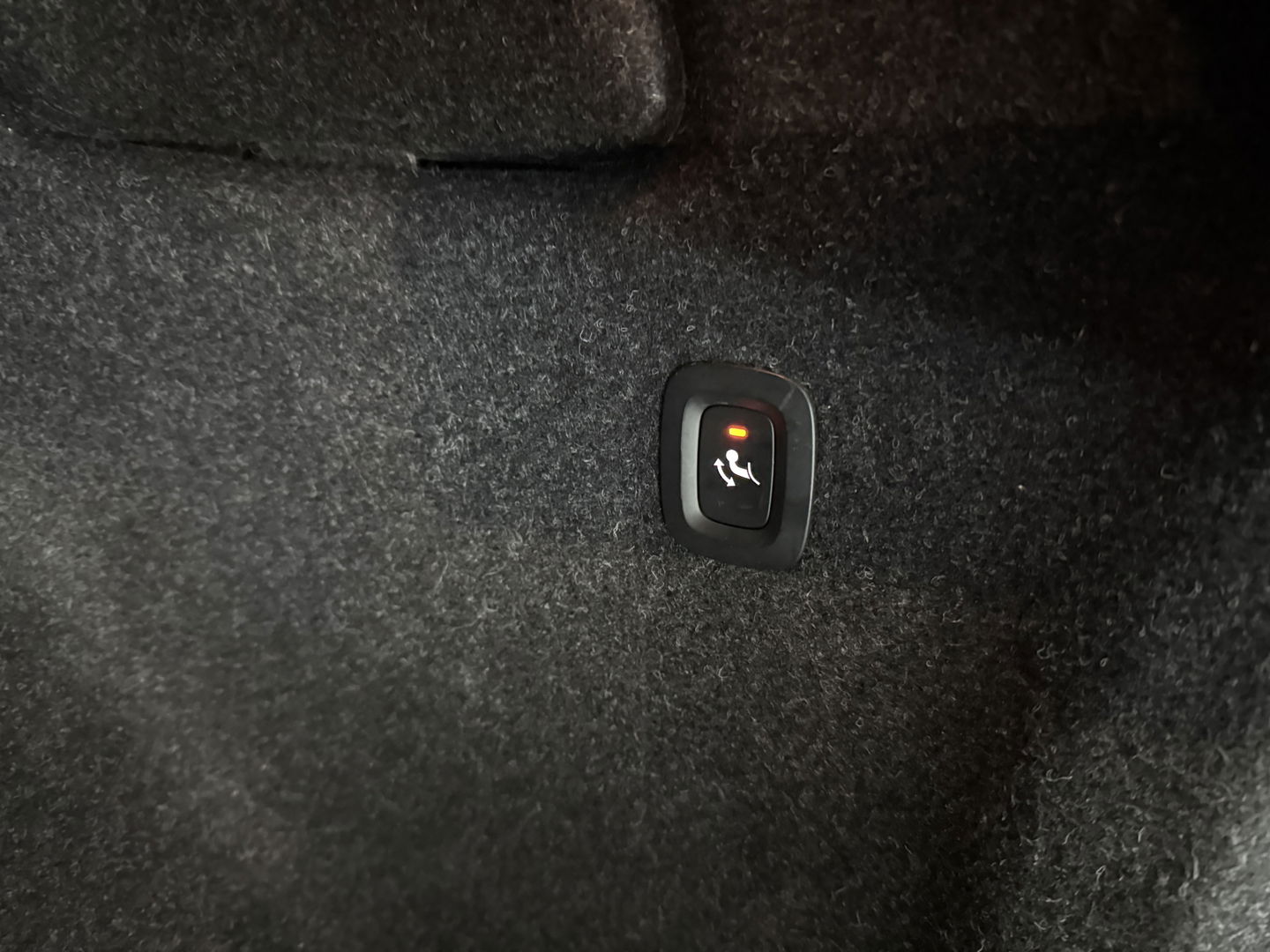 Volvo XC40 Recharge Pure Electric 69 kWh | SOH 94% | Snelladen | H/K | Pano | Memory | 360° | Virtual | Stoel/Stuur verw. | Trekh. | Adap. Cruise | Carplay | NAP