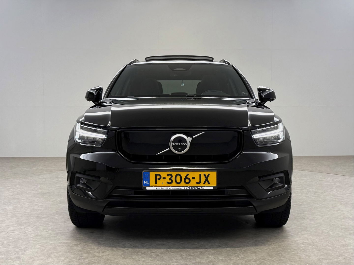 Volvo XC40 Recharge Pure Electric 69 kWh | SOH 94% | Snelladen | H/K | Pano | Memory | 360° | Virtual | Stoel/Stuur verw. | Trekh. | Adap. Cruise | Carplay | NAP