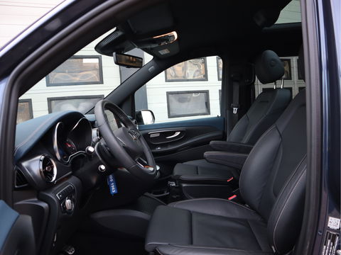 Mercedes-Benz EQV 300 90 kWh Soh 97,3 % - 8 Peroons - Vol Opties - Pano - Luchtvering - Leder