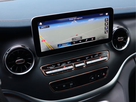 Mercedes-Benz EQV 300 90 kWh Soh 97,3 % - 8 Peroons - Vol Opties - Pano - Luchtvering - Leder