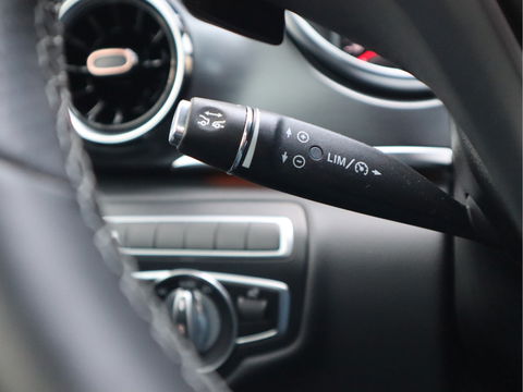 Mercedes-Benz EQV 300 90 kWh Soh 97,3 % - 8 Peroons - Vol Opties - Pano - Luchtvering - Leder