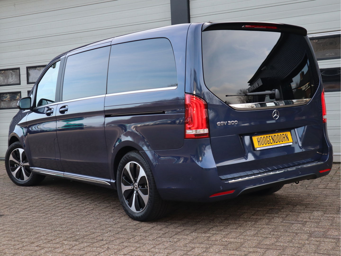 Mercedes-Benz EQV 300 90 kWh Soh 97,3 % - 8 Peroons - Vol Opties - Pano - Luchtvering - Leder