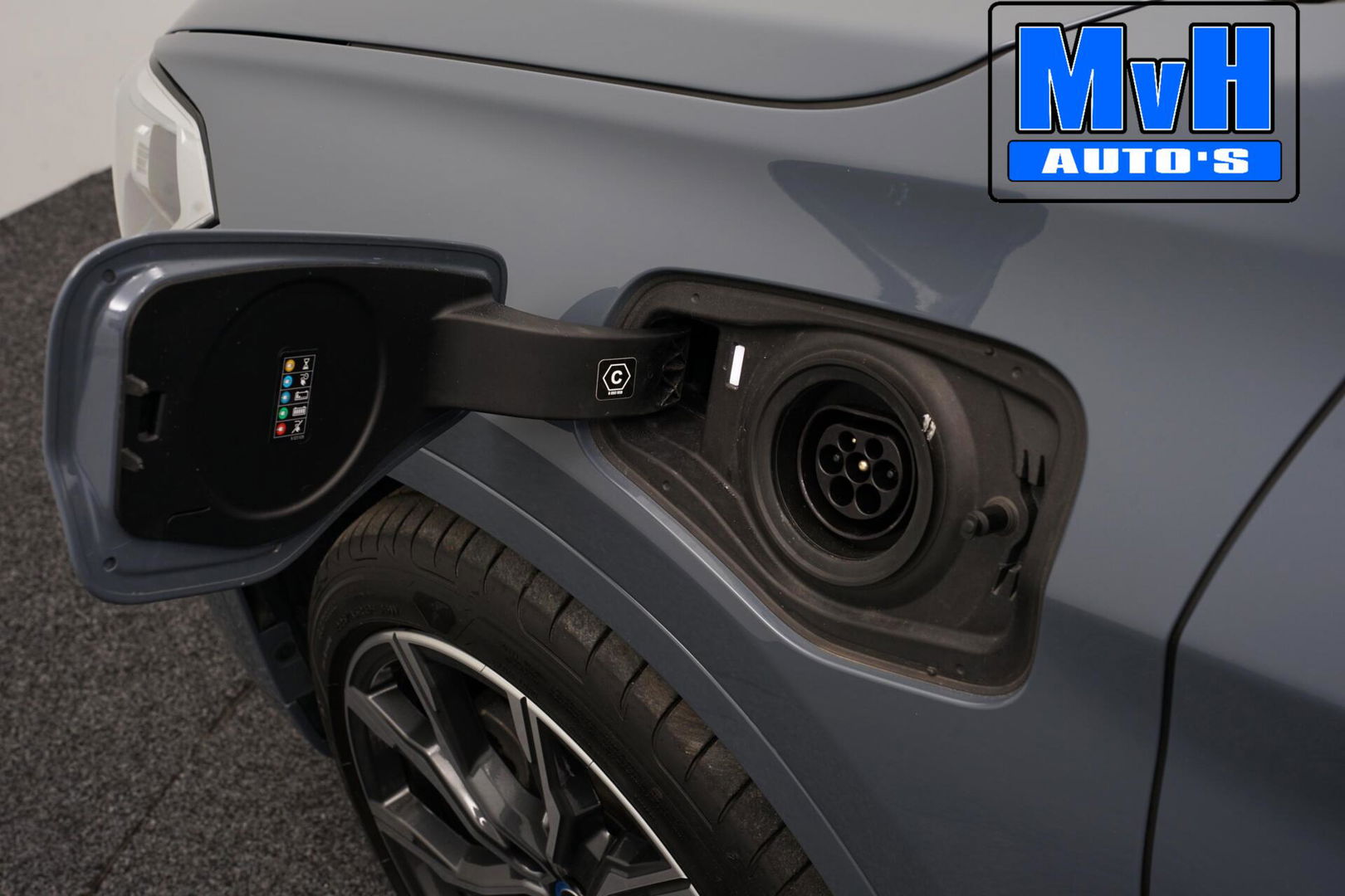 BMW X1 xDrive25e High Executive|///M-SPORT|TREKH|SPORTSTOEL