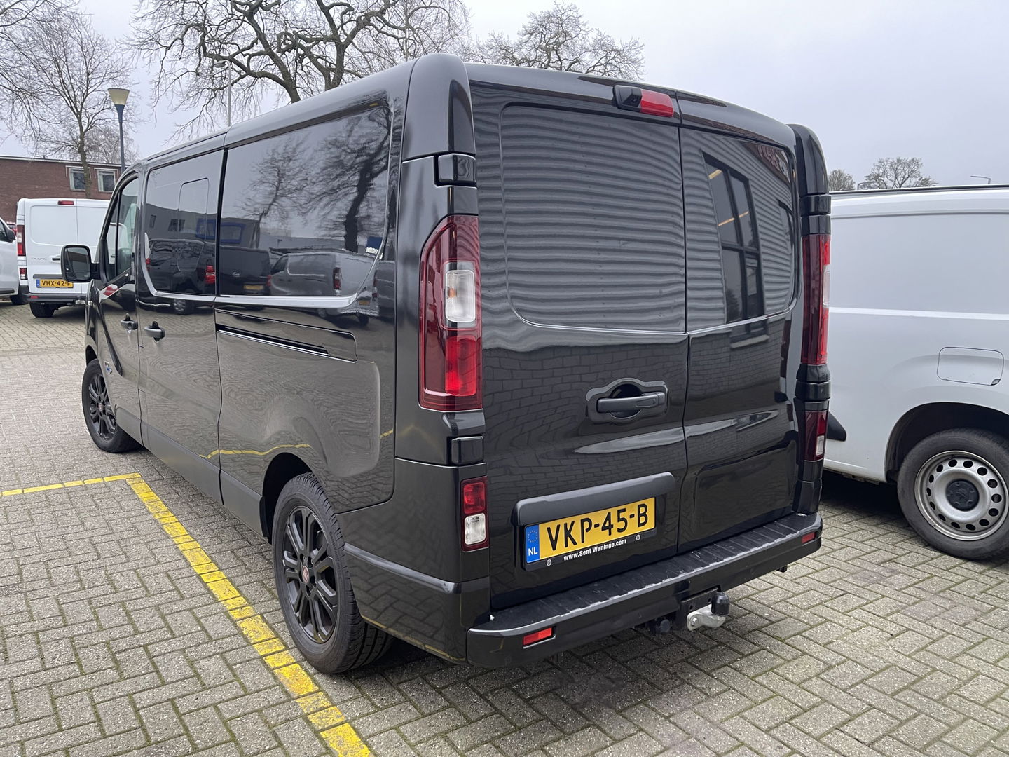 Fiat Talento 2.0 MultiJet 170pk automaat L2H1 SX DC 5 persoons / vaste prijs rijklaar € 21.950 ex btw / lease vanaf € 358 / dubbele schuifdeur / airco / cruise / camera / navigatie / trekhaak !