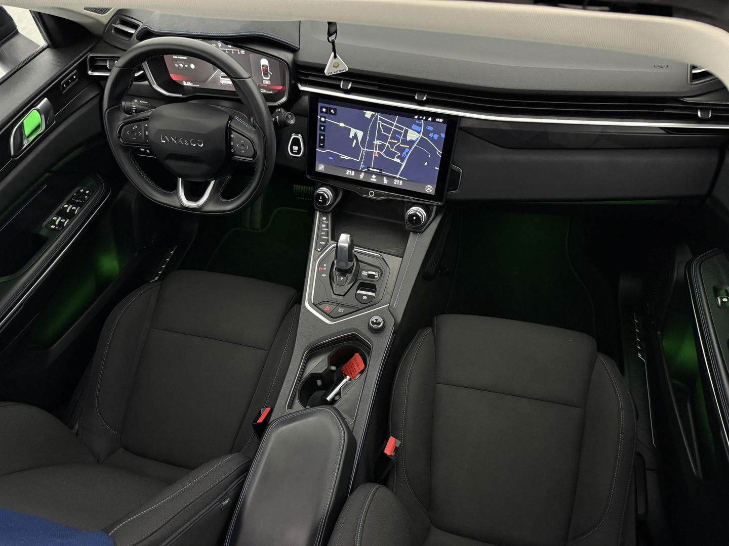 Lynk Co 01 1.5 | SOH 94% | Pano | Sfeerverl. | 360° | Virtual | Memory | Adap. Cruise | Carplay | NAP