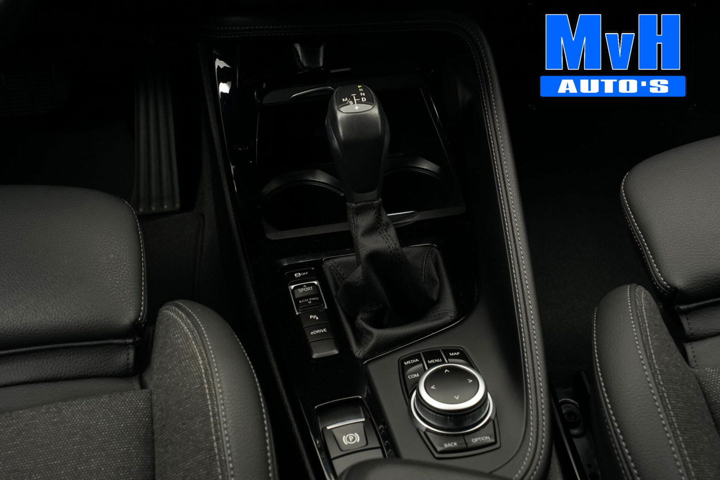 BMW X1 xDrive25e High Executive|///M-SPORT|TREKH|SPORTSTOEL